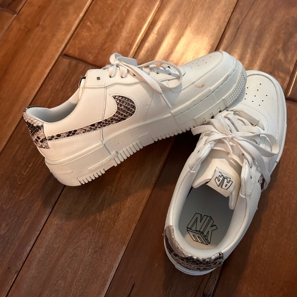 Nike Shoes - Nike snake skin sneakers